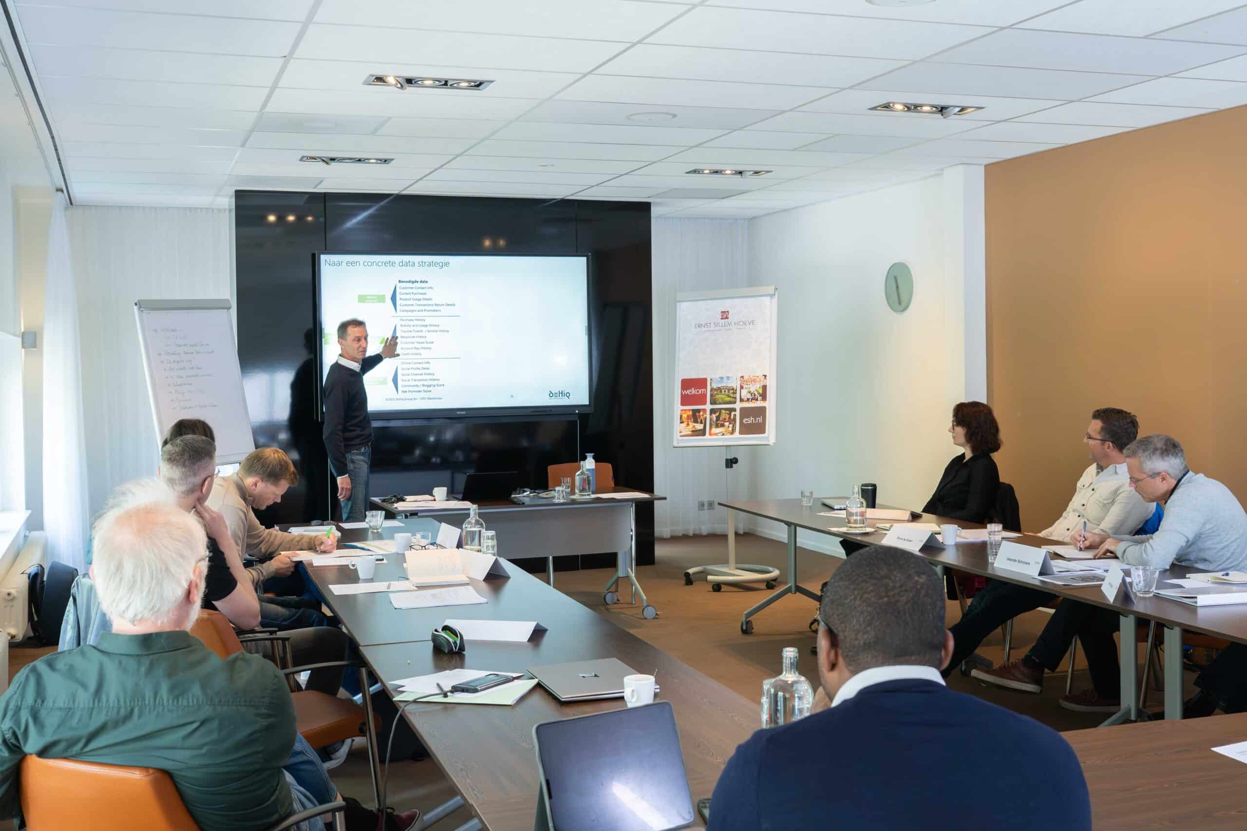 Managing Partner van Deltiq Wouter van Aerle tijdens een van de cursusdagen van de door Deltiq georganiseerde CDO Masterclass.Hij is tevens verantwoordelijk voor de Introductie data management training voor managers